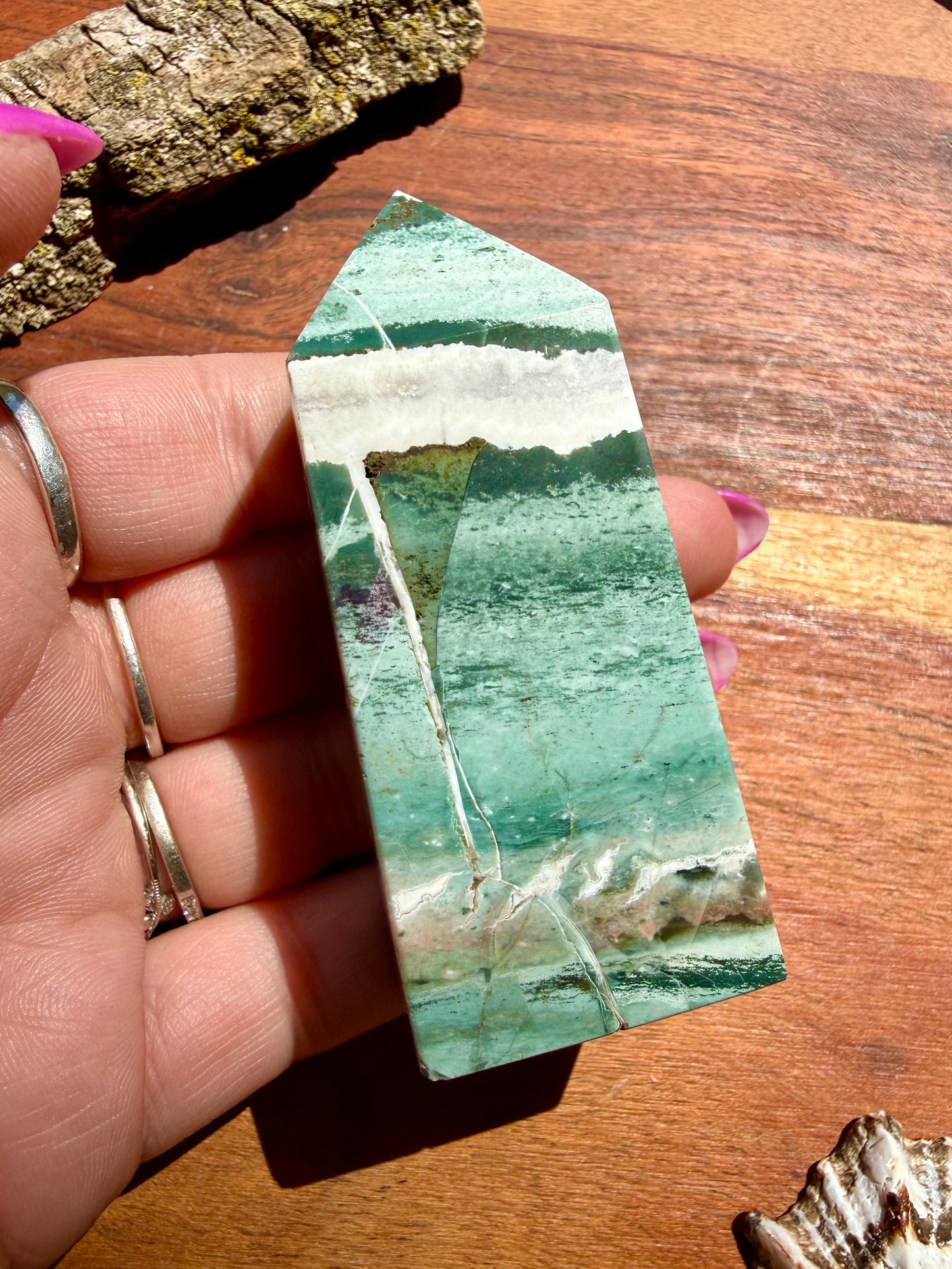 GREEN UNICORN JASPER TOWER