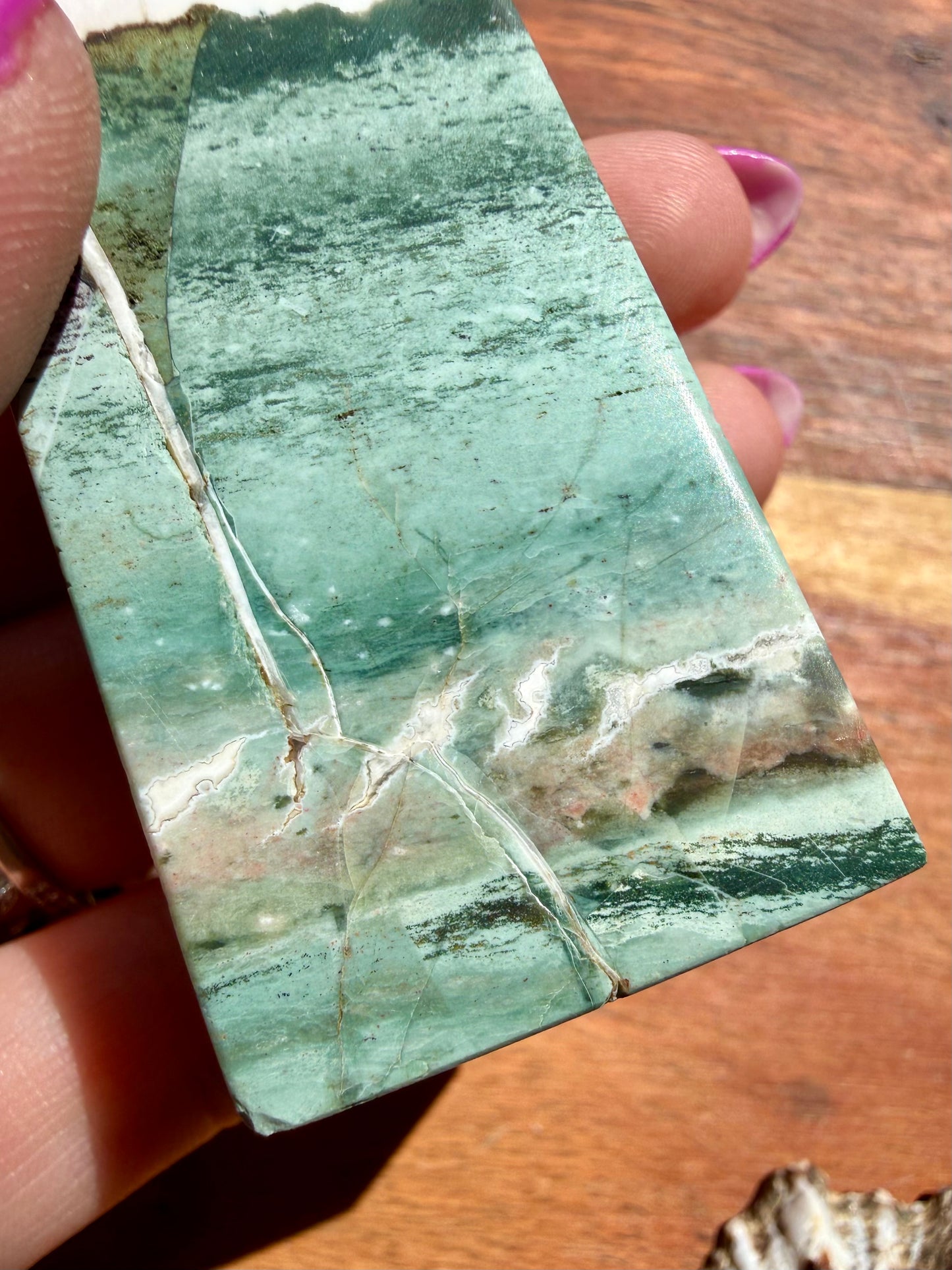 GREEN UNICORN JASPER TOWER