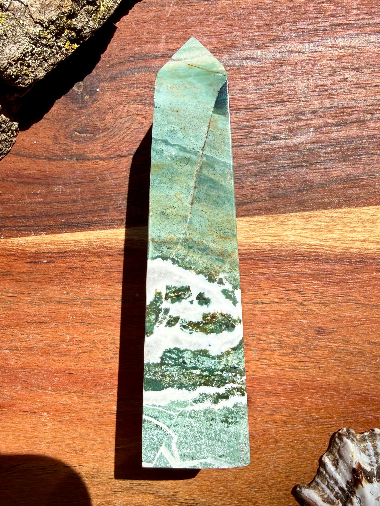 GREEN UNICORN JASPER TOWER