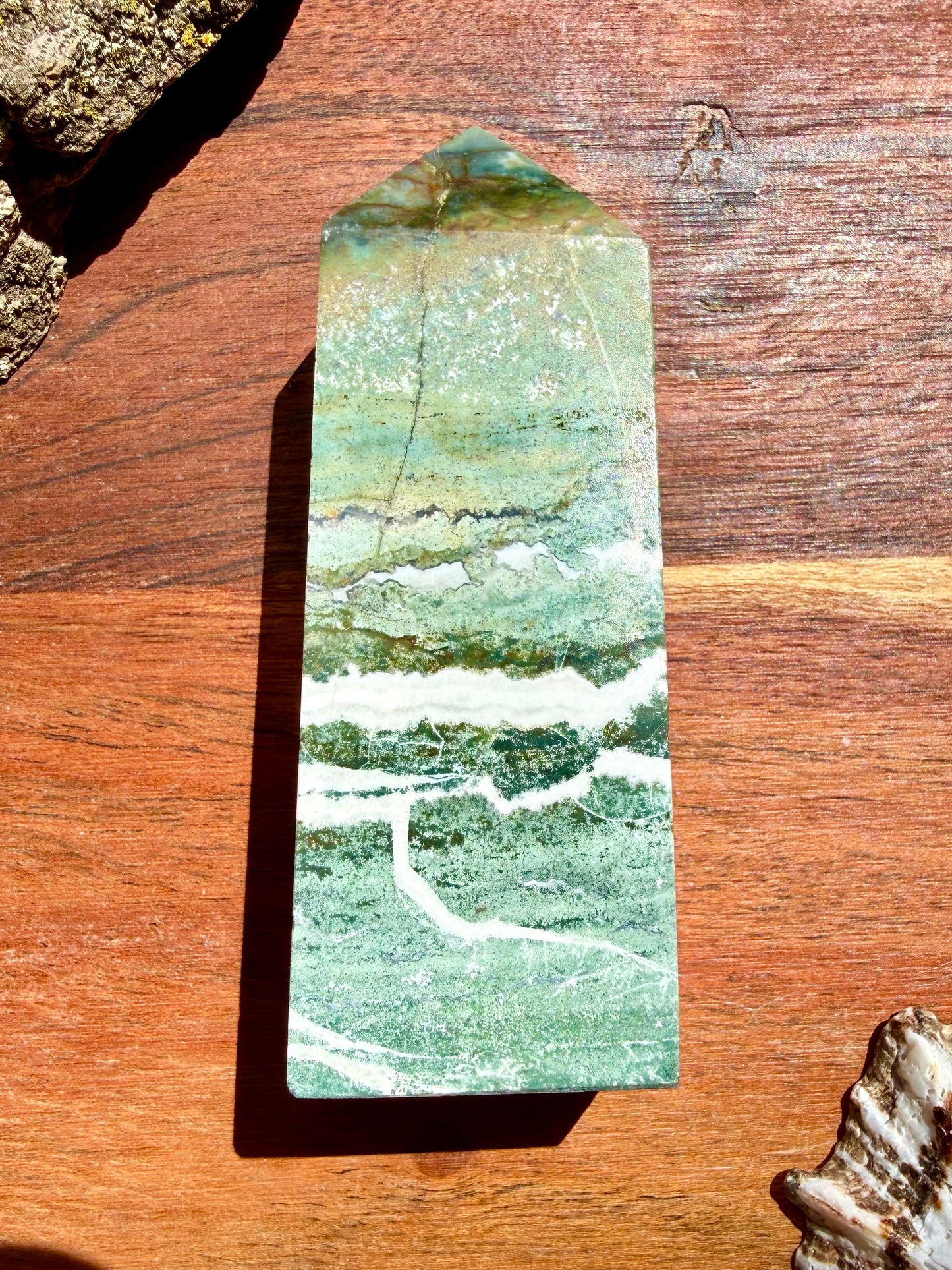 GREEN UNICORN JASPER TOWER