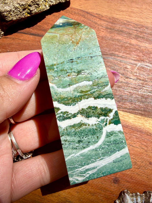 GREEN UNICORN JASPER TOWER