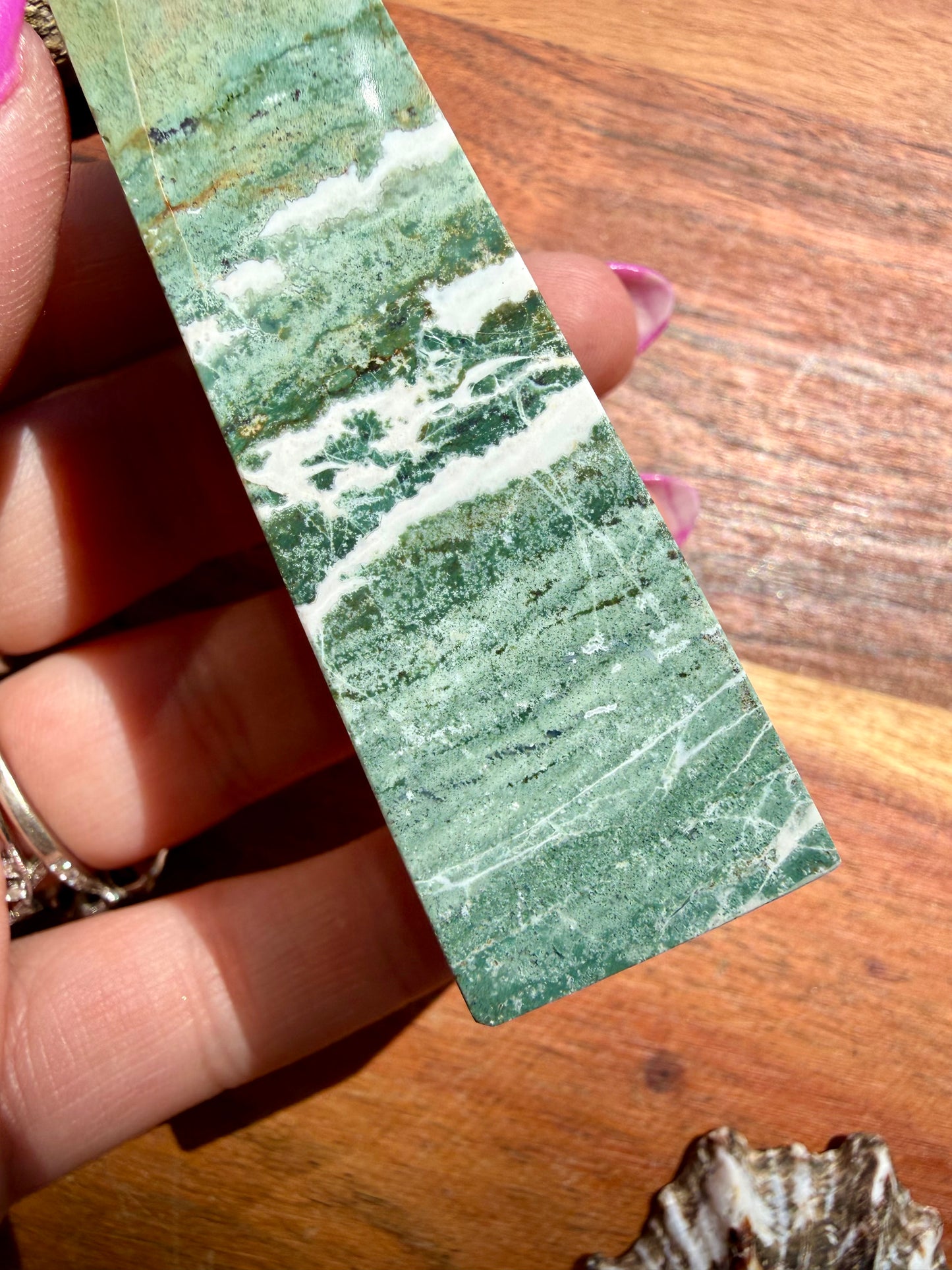 GREEN UNICORN JASPER TOWER