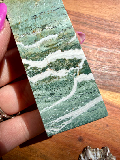 GREEN UNICORN JASPER TOWER