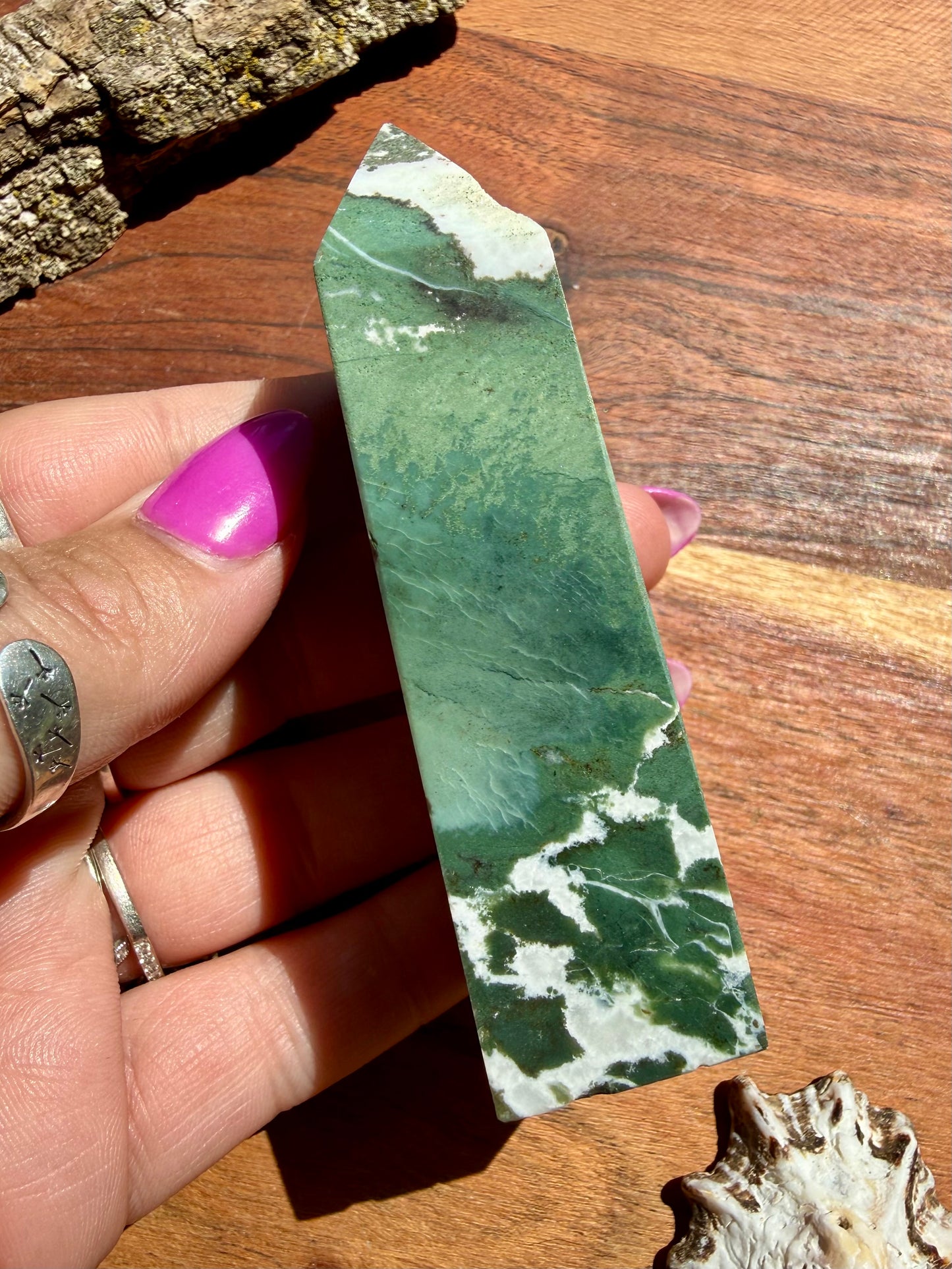 GREEN UNICORN JASPER TOWER