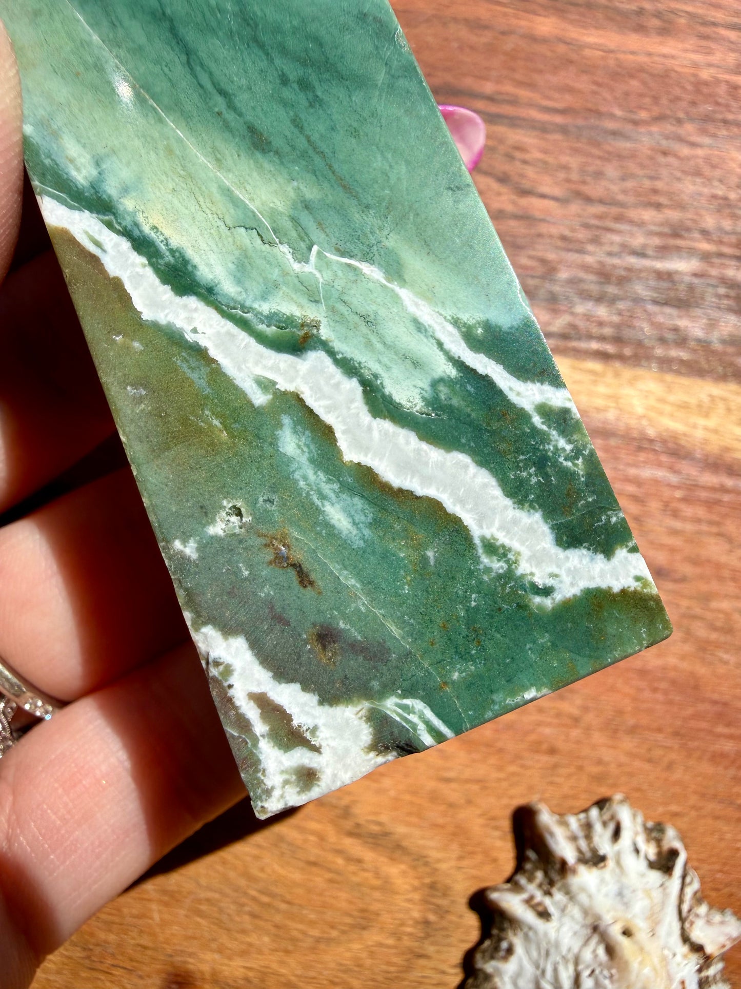 GREEN UNICORN JASPER TOWER