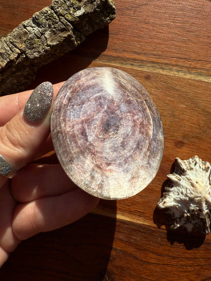 FLASHY LEPIDOLITE PALM STONE