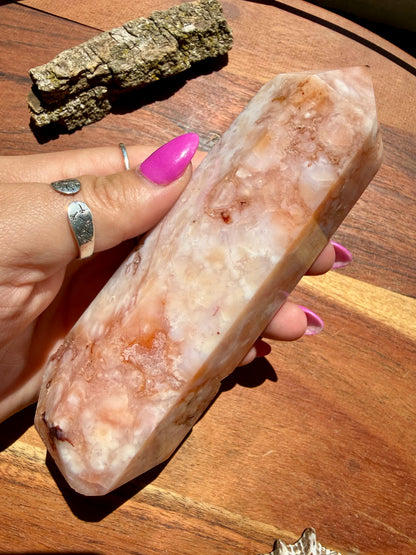 CARNELIAN FLOWER AGATE TOWER