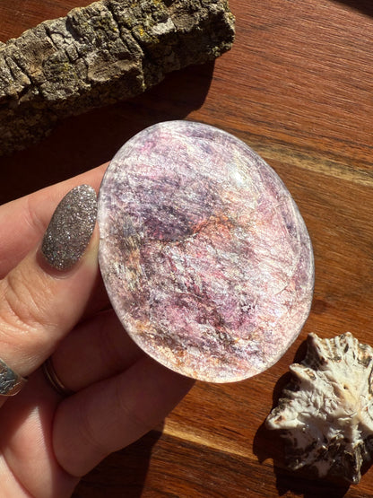 FLASHY LEPIDOLITE PALM STONE