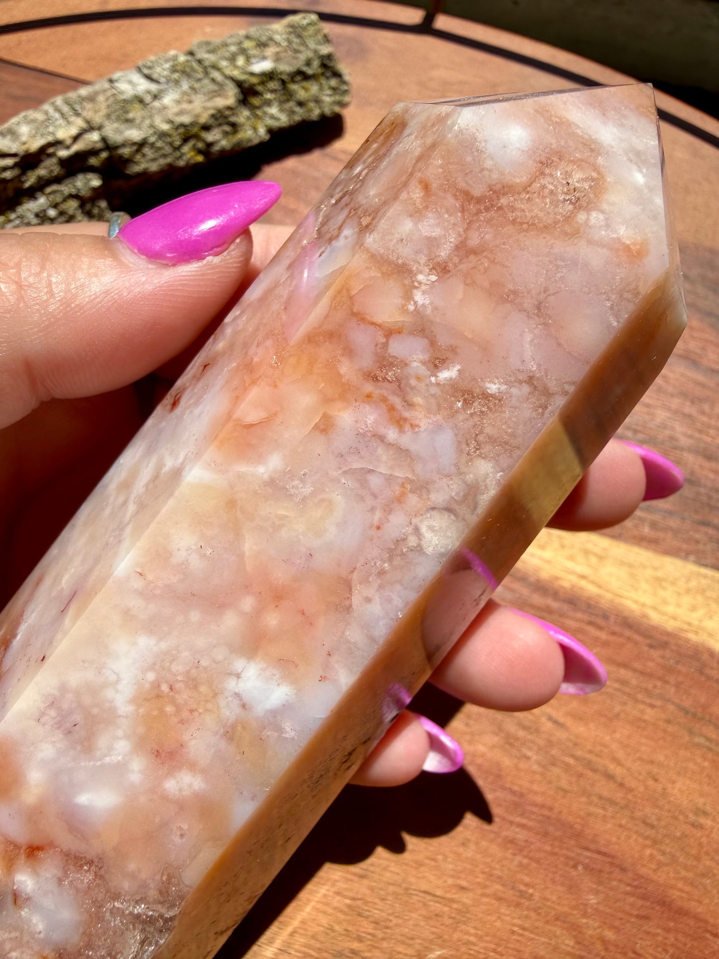 CARNELIAN FLOWER AGATE TOWER