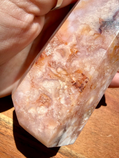 CARNELIAN FLOWER AGATE TOWER