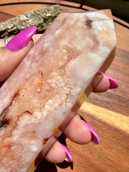 CARNELIAN FLOWER AGATE TOWER