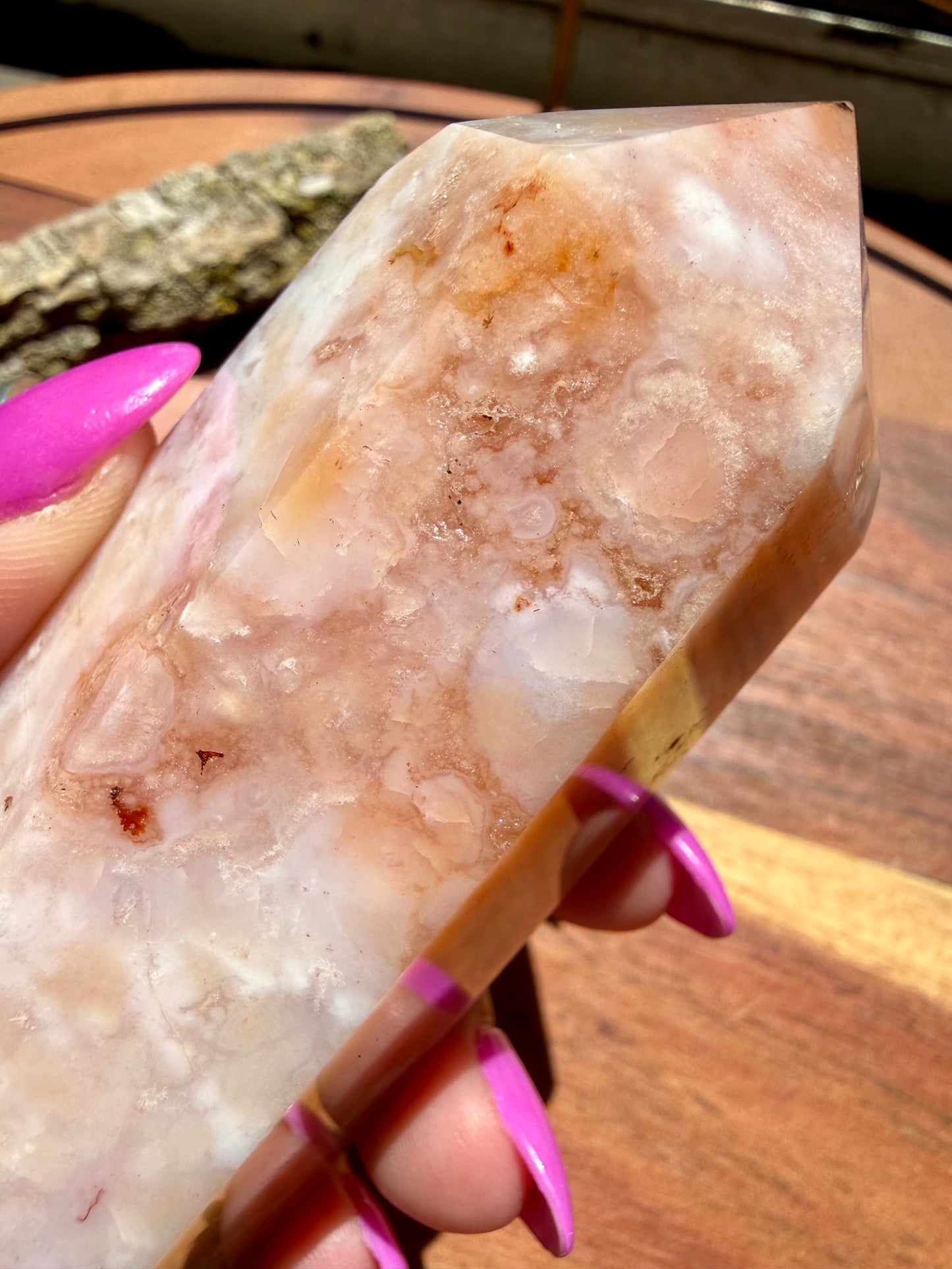 CARNELIAN FLOWER AGATE TOWER