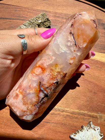 CARNELIAN FLOWER AGATE TOWER