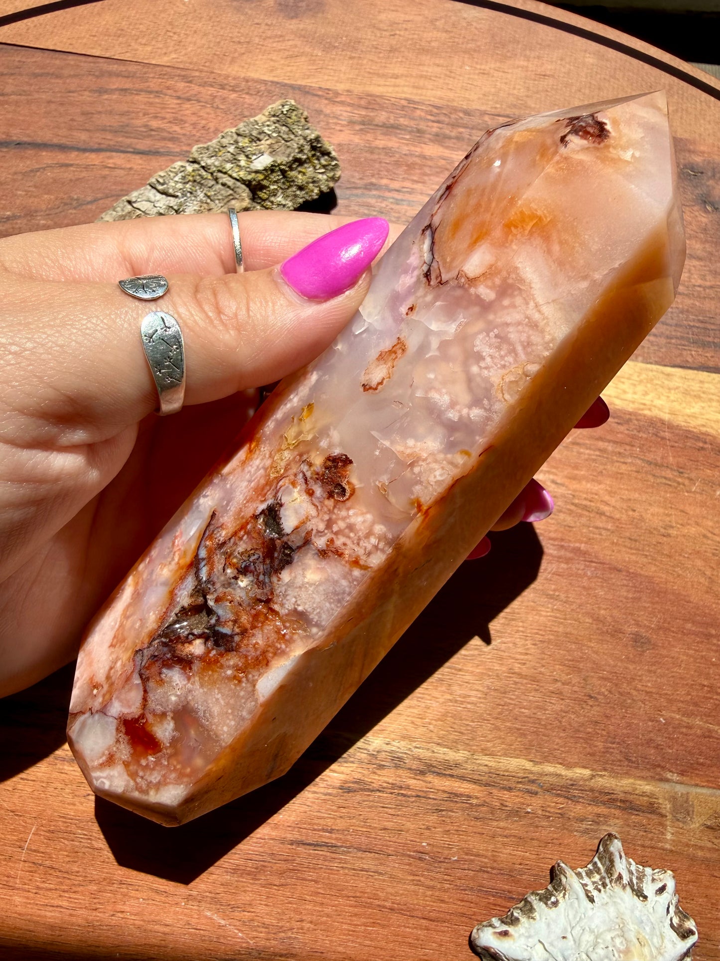 CARNELIAN FLOWER AGATE TOWER