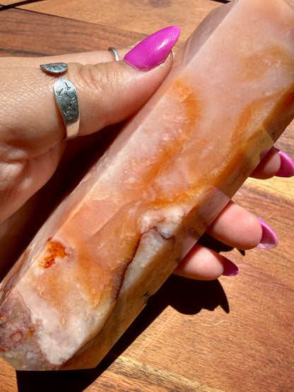 CARNELIAN FLOWER AGATE TOWER