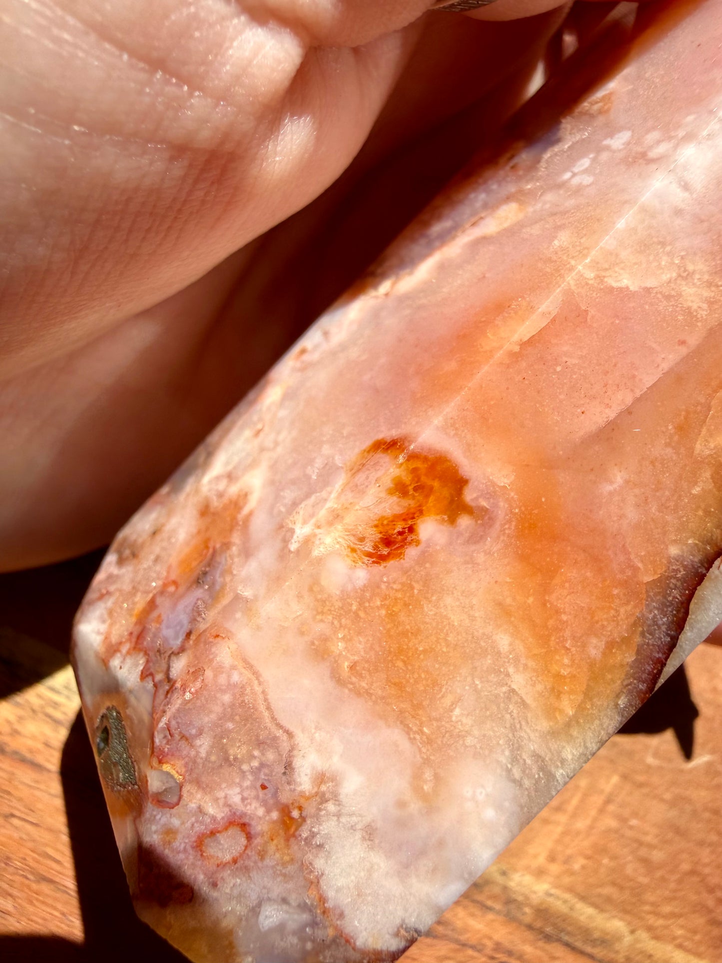 CARNELIAN FLOWER AGATE TOWER