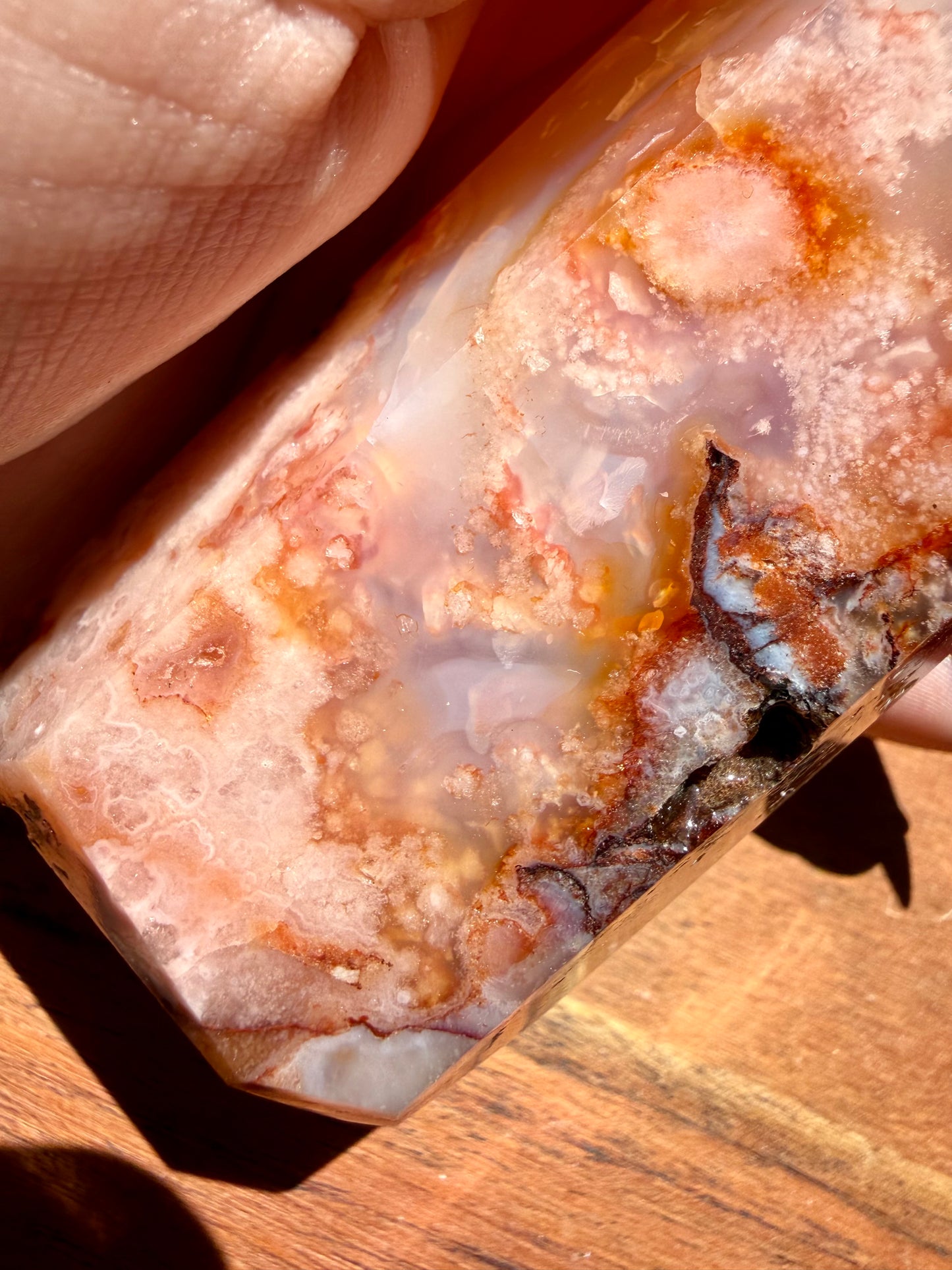 CARNELIAN FLOWER AGATE TOWER