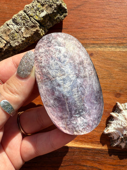 FLASHY LEPIDOLITE PALM STONE
