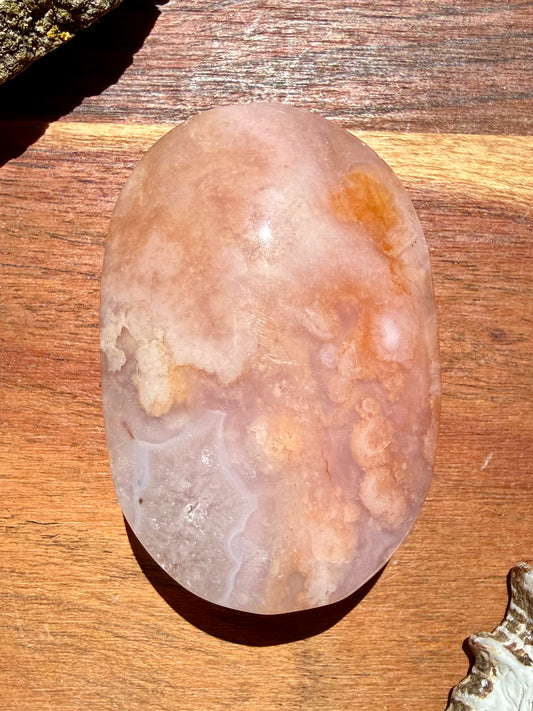 CARNELIAN FLOWER AGATE PALM STONE