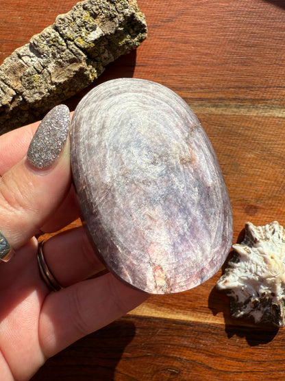 FLASHY LEPIDOLITE PALM STONE
