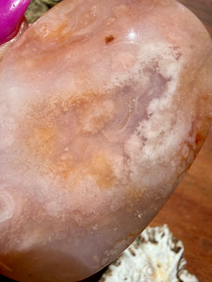 CARNELIAN FLOWER AGATE PALM STONE