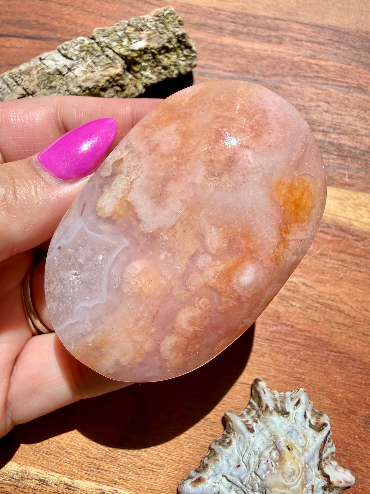 CARNELIAN FLOWER AGATE PALM STONE