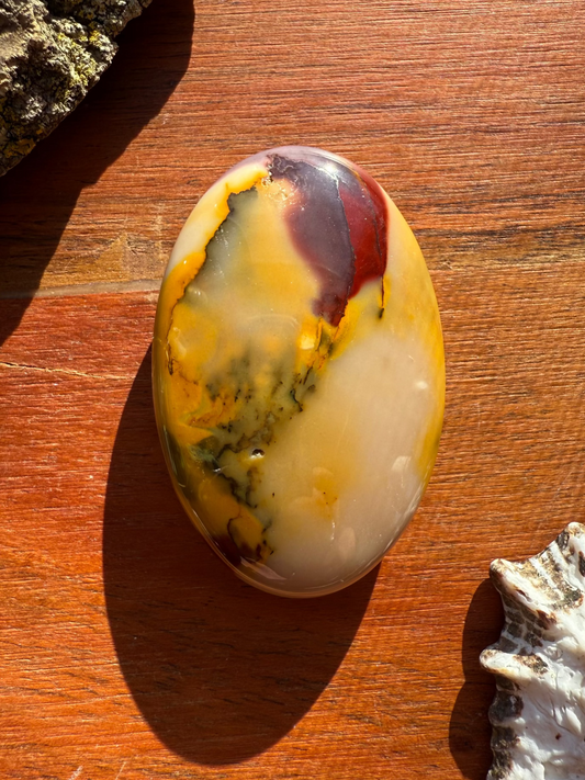 MOOKAITE PALM STONE