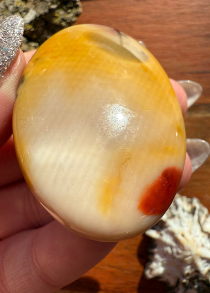 MOOKAITE PALM STONE