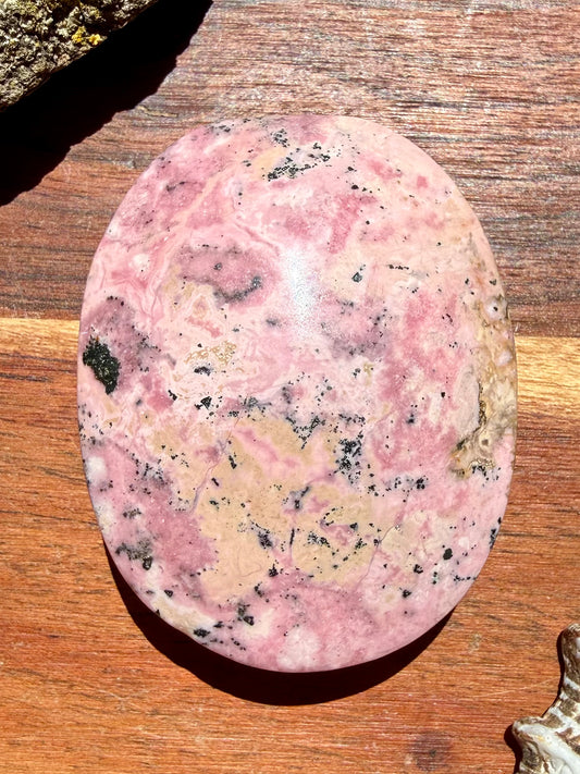 PINK PERUVIAN RHODONITE PALM STONE