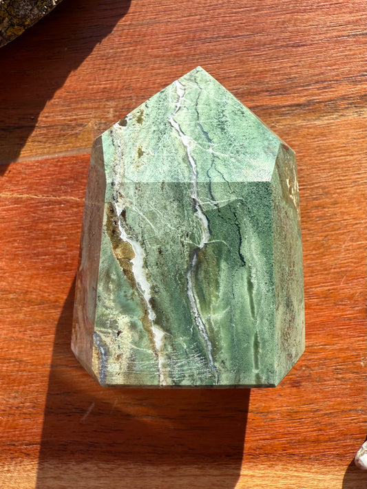 UNICORN JASPER TOWER