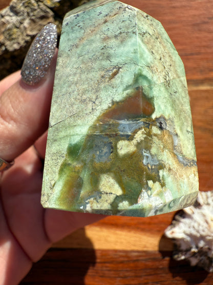 UNICORN JASPER TOWER