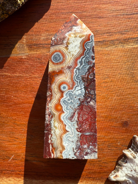 CRAZY LACE AGATE TOWER
