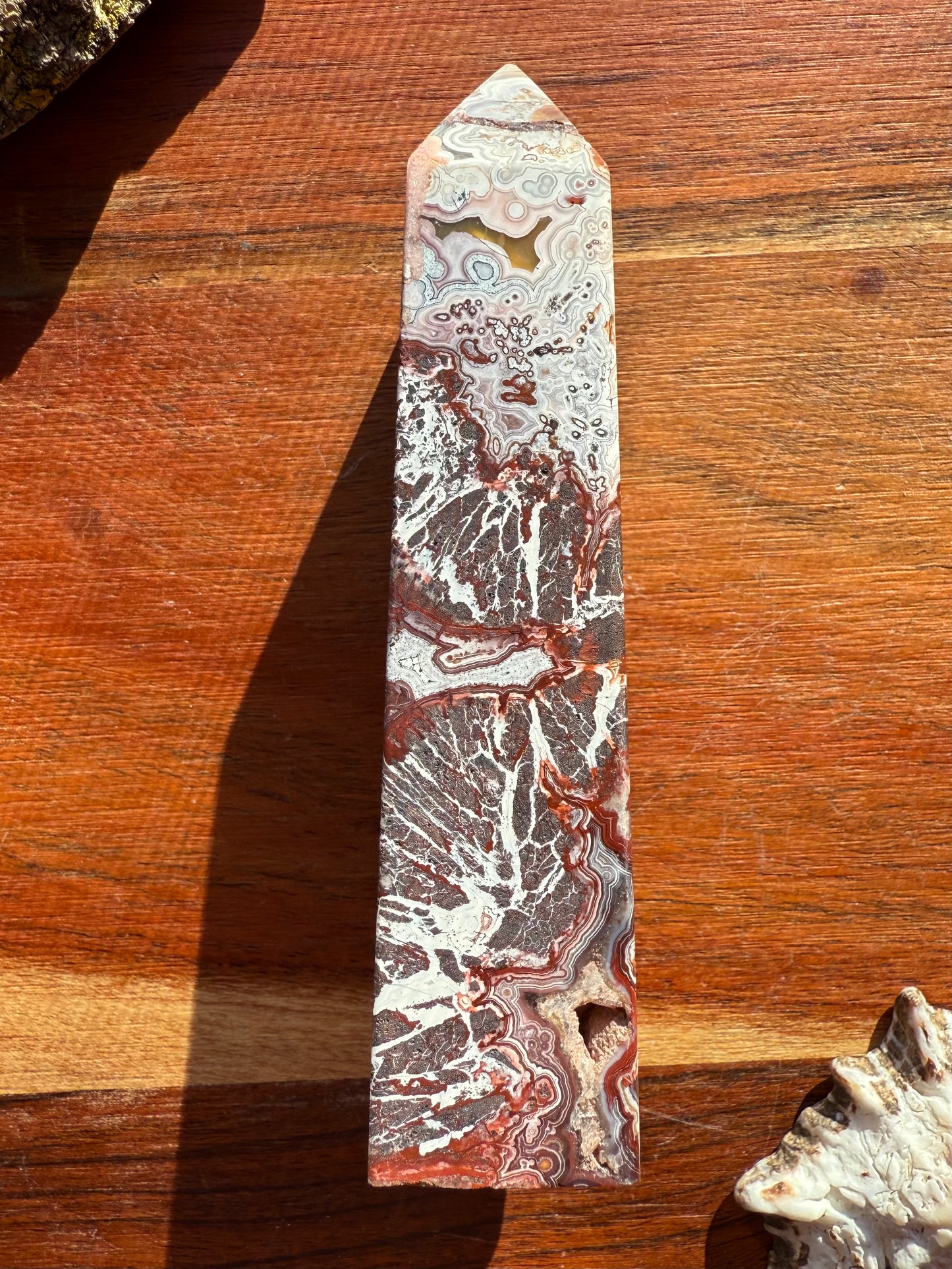 CRAZY LACE AGATE TOWER