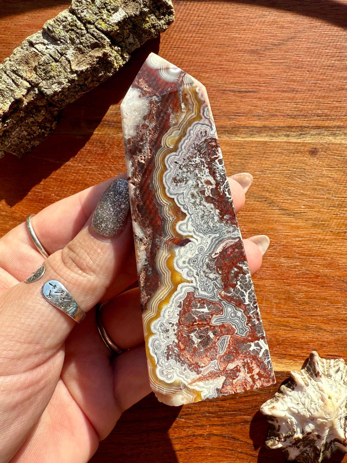 CRAZY LACE AGATE TOWER