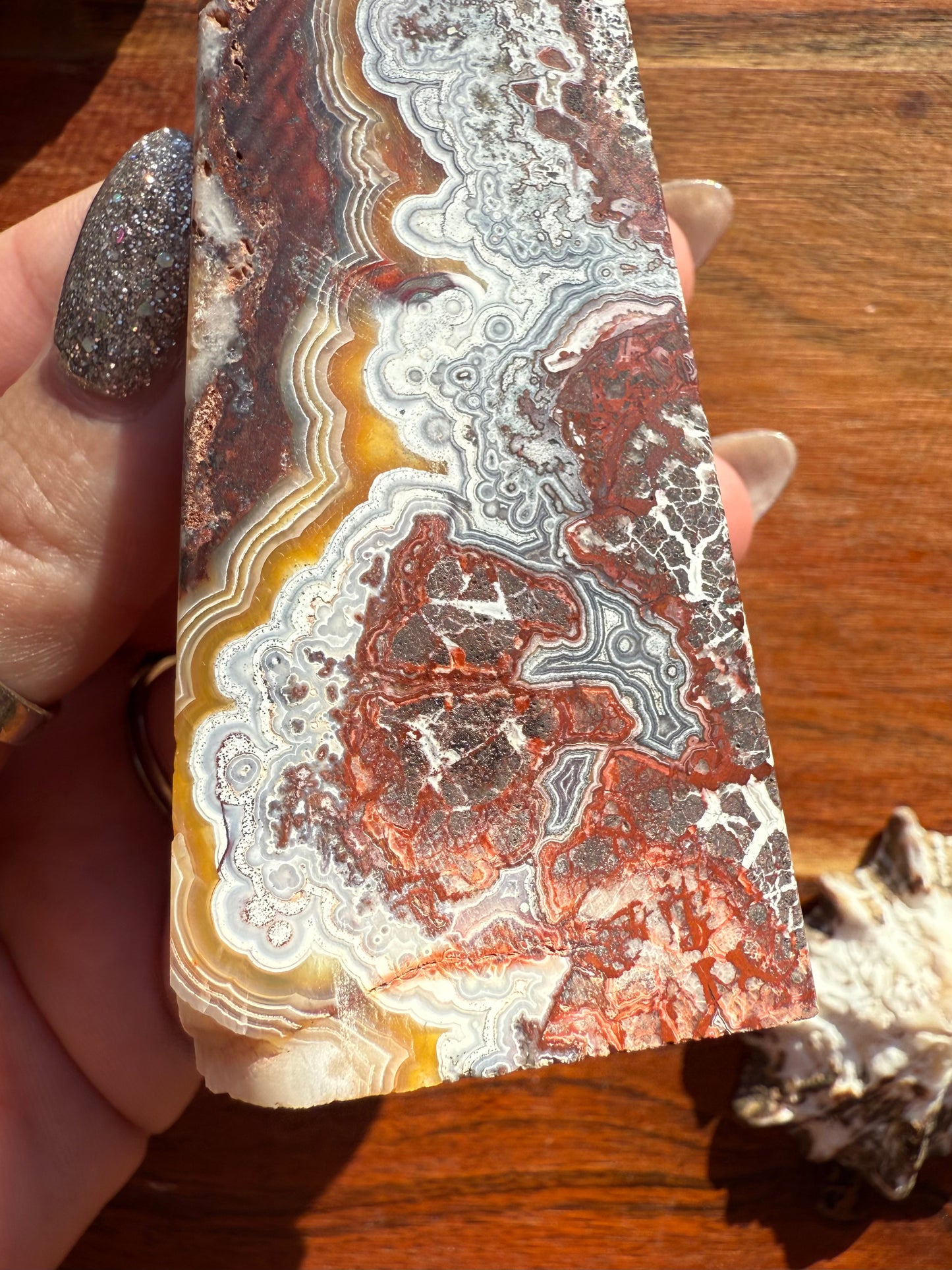 CRAZY LACE AGATE TOWER