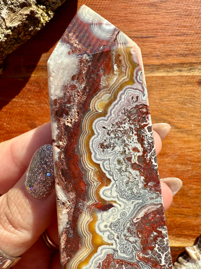 CRAZY LACE AGATE TOWER