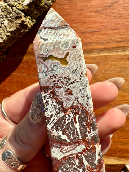 CRAZY LACE AGATE TOWER