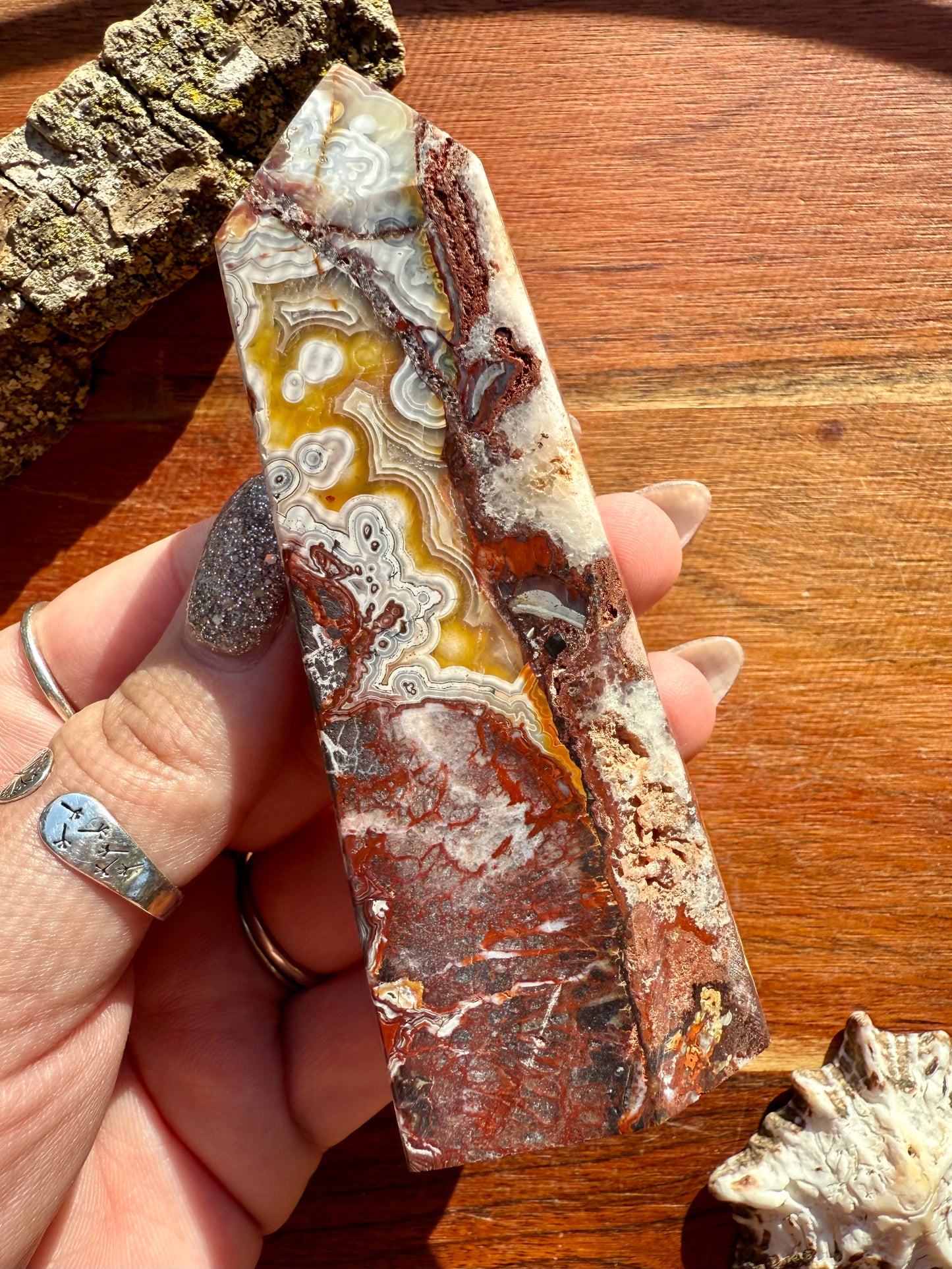 CRAZY LACE AGATE TOWER