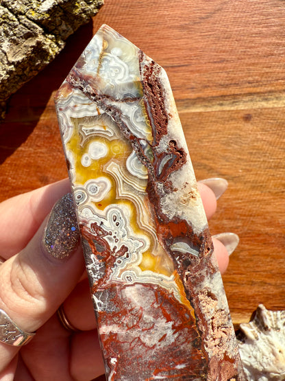 CRAZY LACE AGATE TOWER