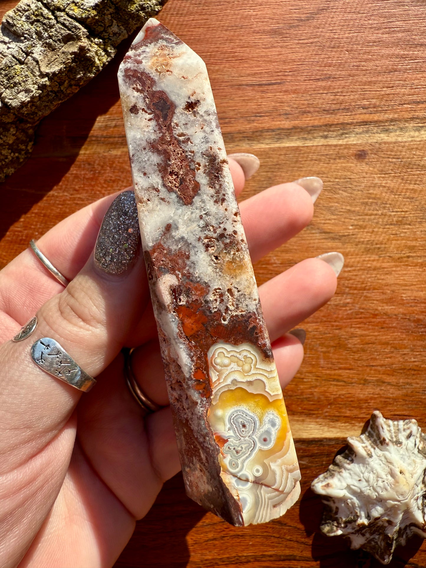 CRAZY LACE AGATE TOWER
