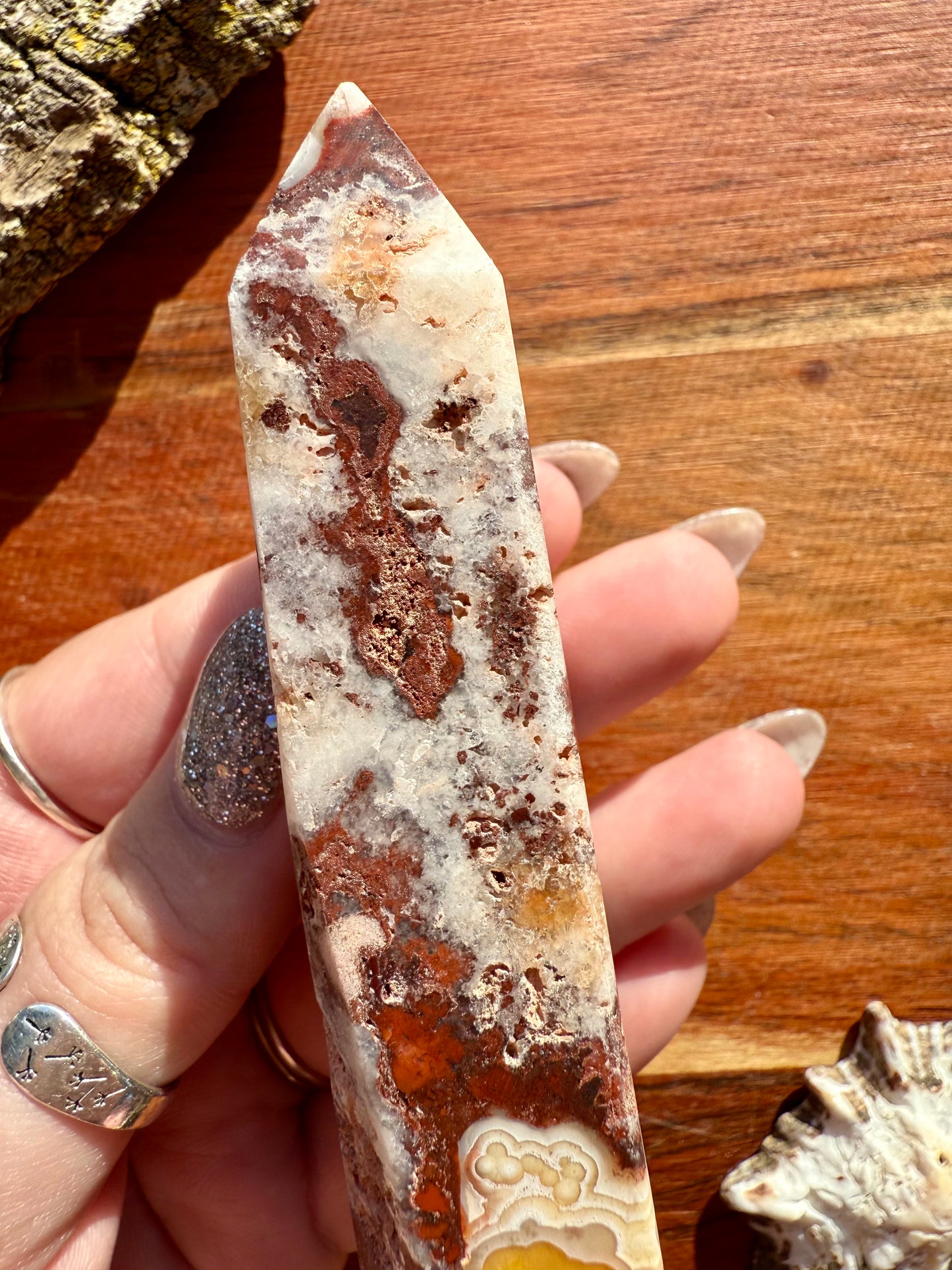 CRAZY LACE AGATE TOWER