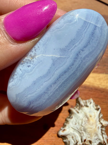 BLUE LACE AGATE PALM STONE