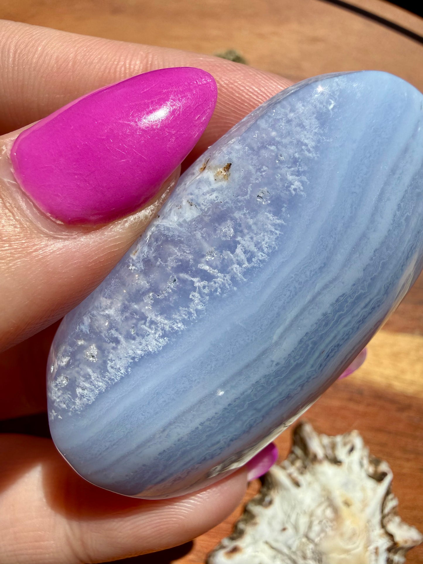BLUE LACE AGATE PALM STONE