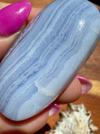 BLUE LACE AGATE PALM STONE