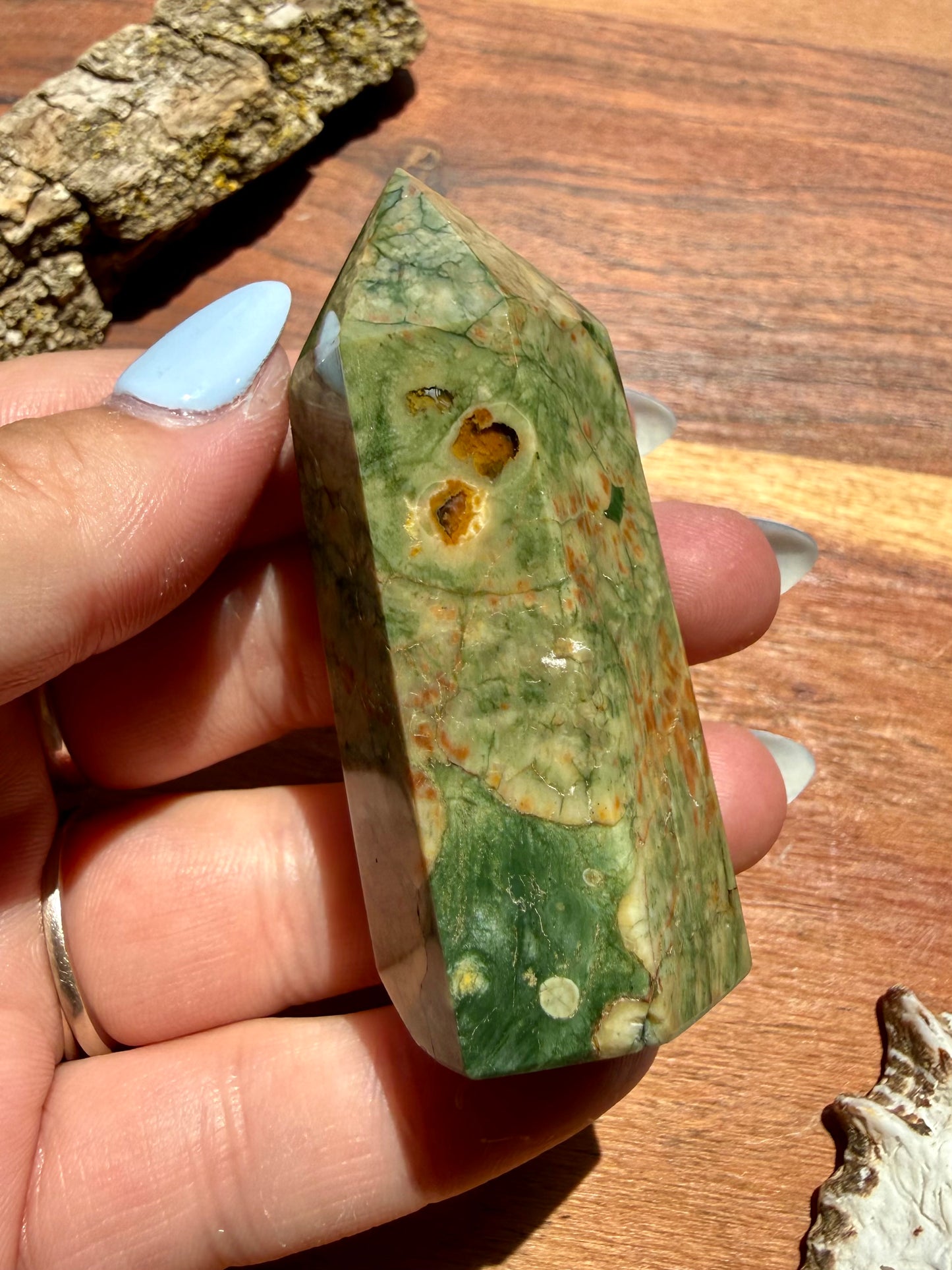 RAINFOREST JASPER TOWER