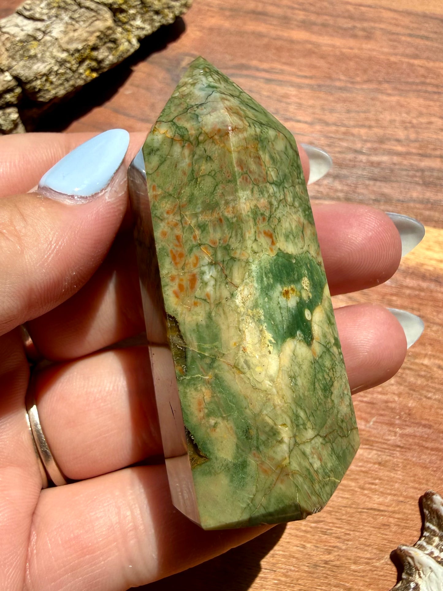 RAINFOREST JASPER TOWER