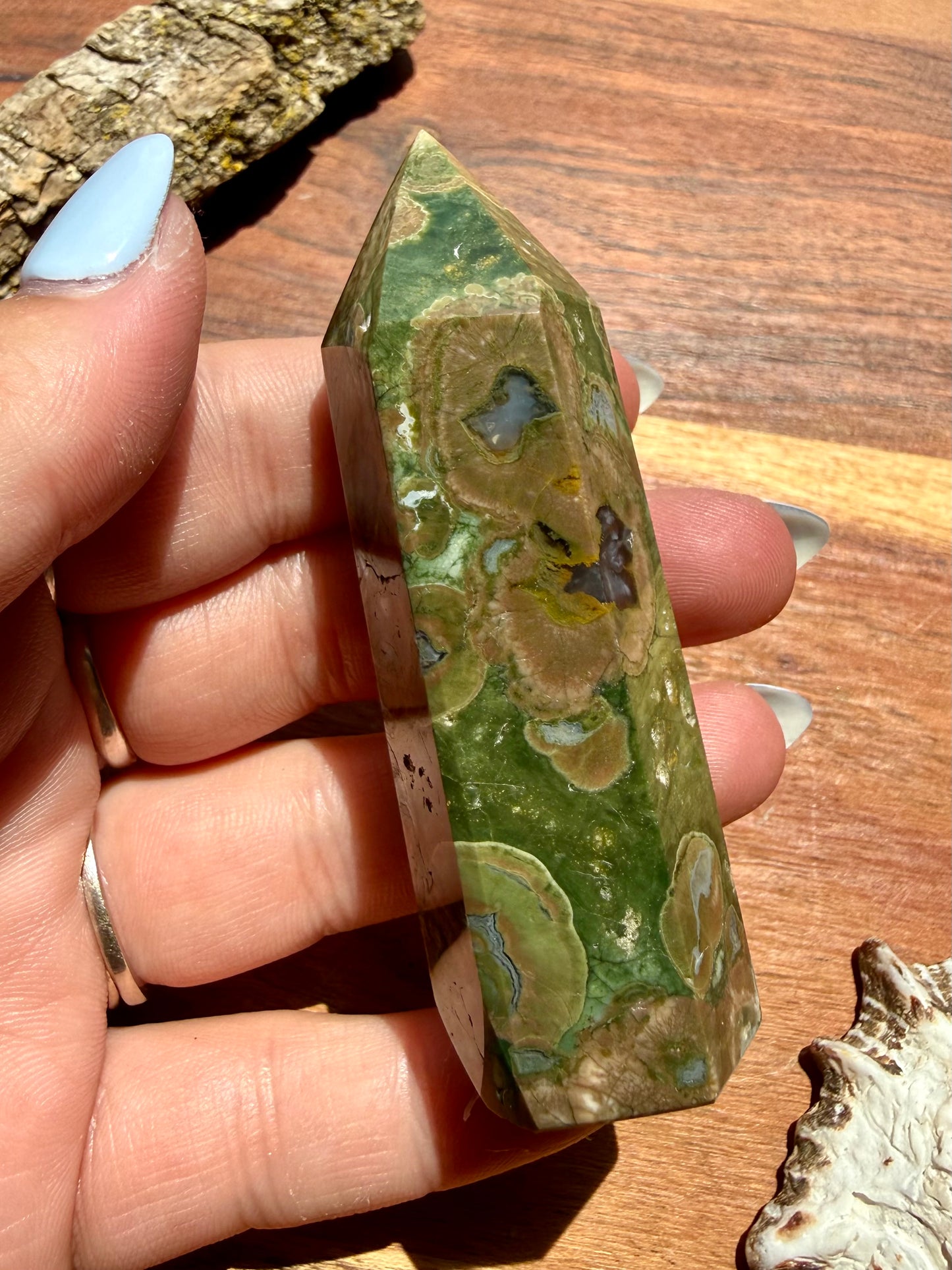 RAINFOREST JASPER TOWER