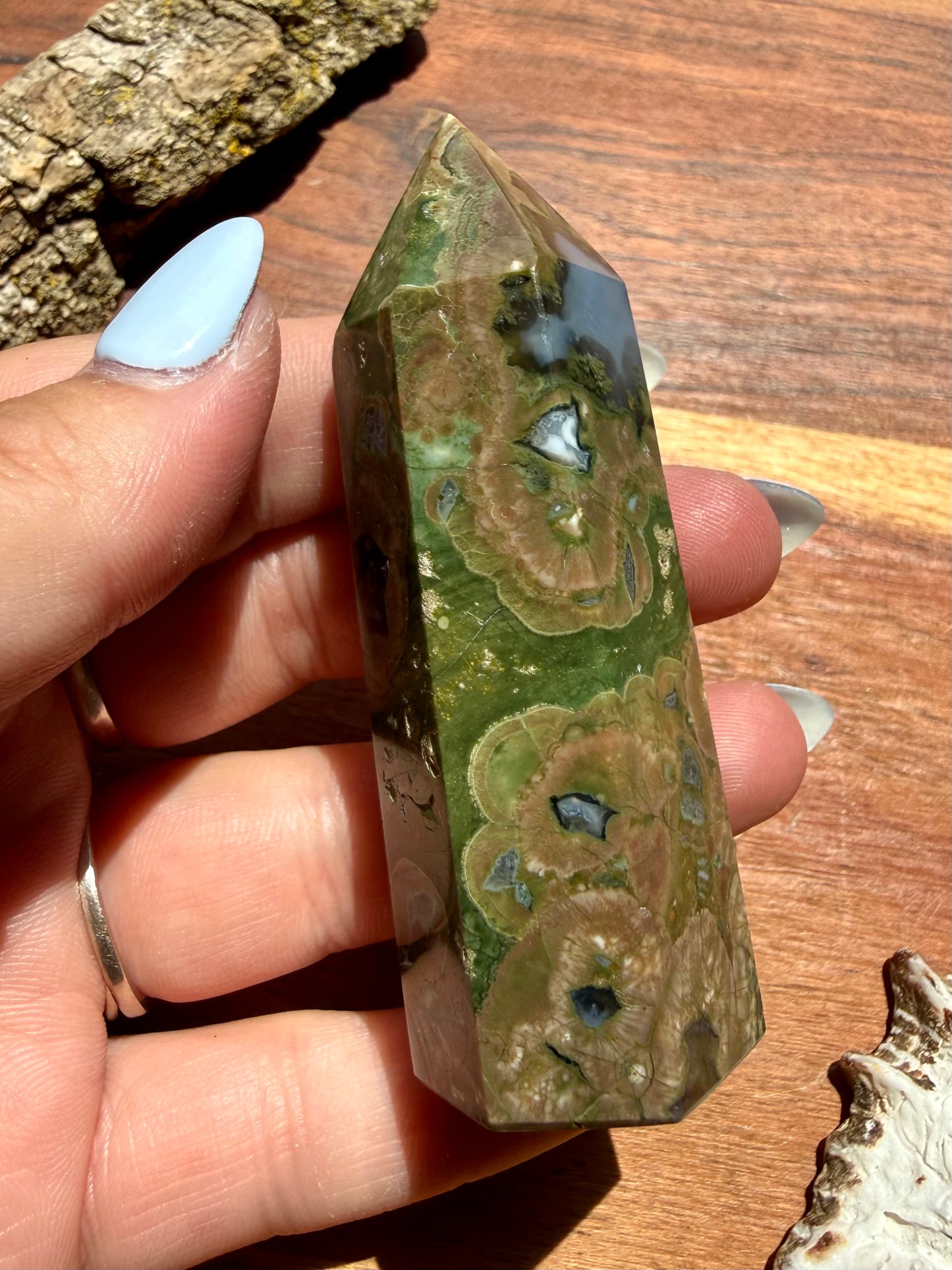 RAINFOREST JASPER TOWER