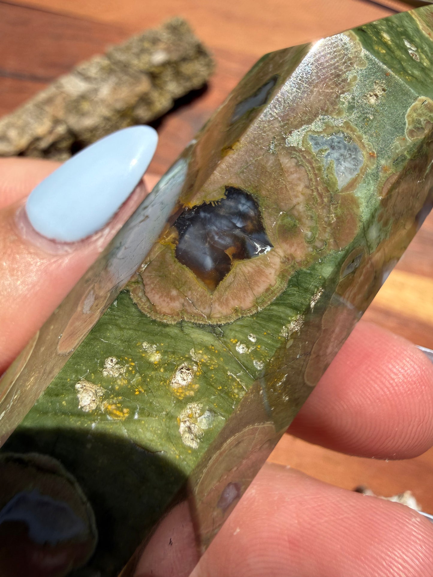 RAINFOREST JASPER TOWER