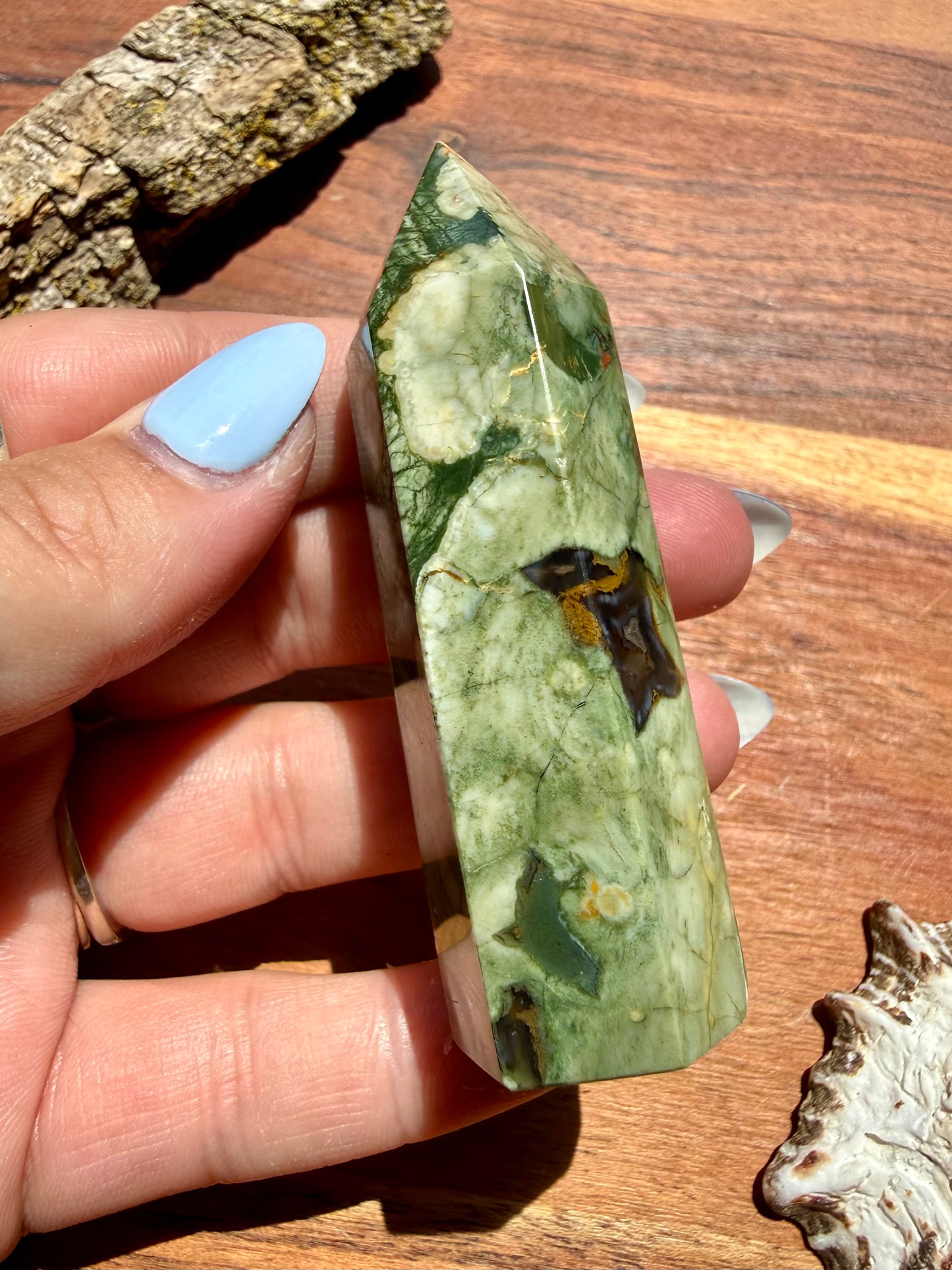 RAINFOREST JASPER TOWER